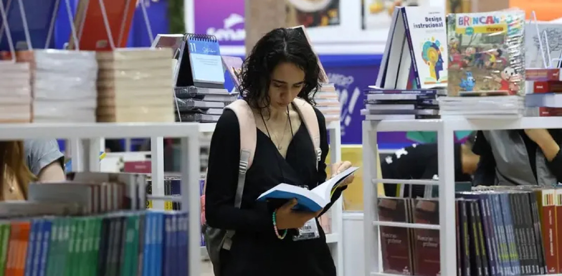 Por que deixar de ler Machado de Assis pode ser um erro irreversível na formação dos jovens?