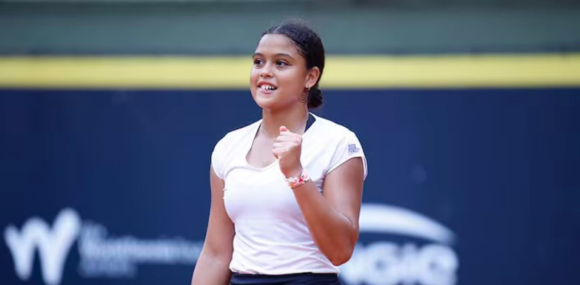 Fenômeno do tênis, brasileira de 14 anos é a mais jovem do ranking mundial