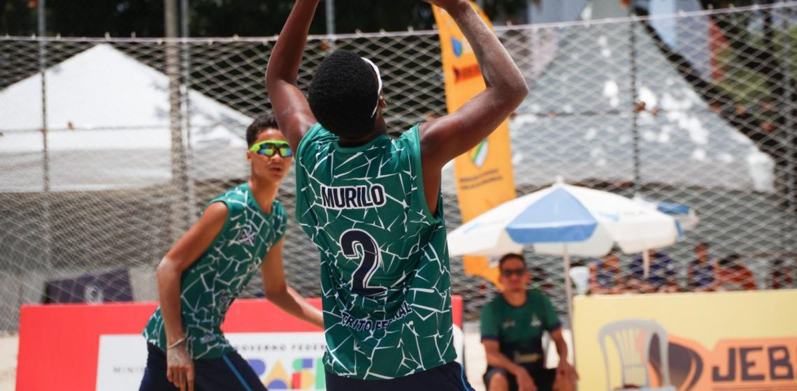 DF conquista medalhas no vôlei de praia e na natação nos JEBs 2024