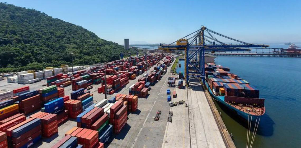 Balança comercial: Exportações somam US$ 255,4 bilhões até setembro