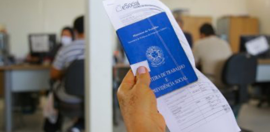 Agências do trabalhador disponibilizam mais de mil vagas de emprego no DF até terça-feira, 29