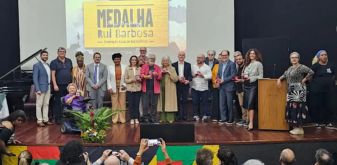 Conceição Evaristo é primeira negra a doar obra à Casa de Rui Barbosa 