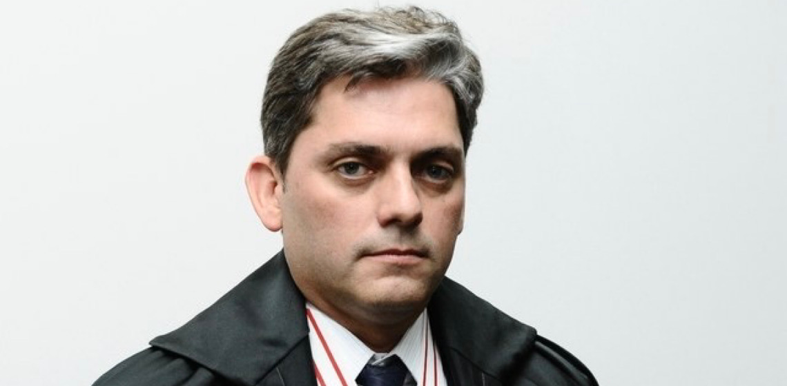 Prerrogativas da Advocacia: Um Pilar na Defesa dos Direitos e Liberdades