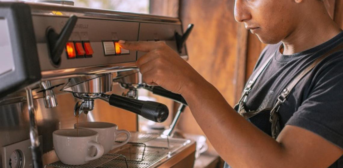 Agências do Trabalhador oferecem 841 vagas de emprego nesta quarta-feira, 27