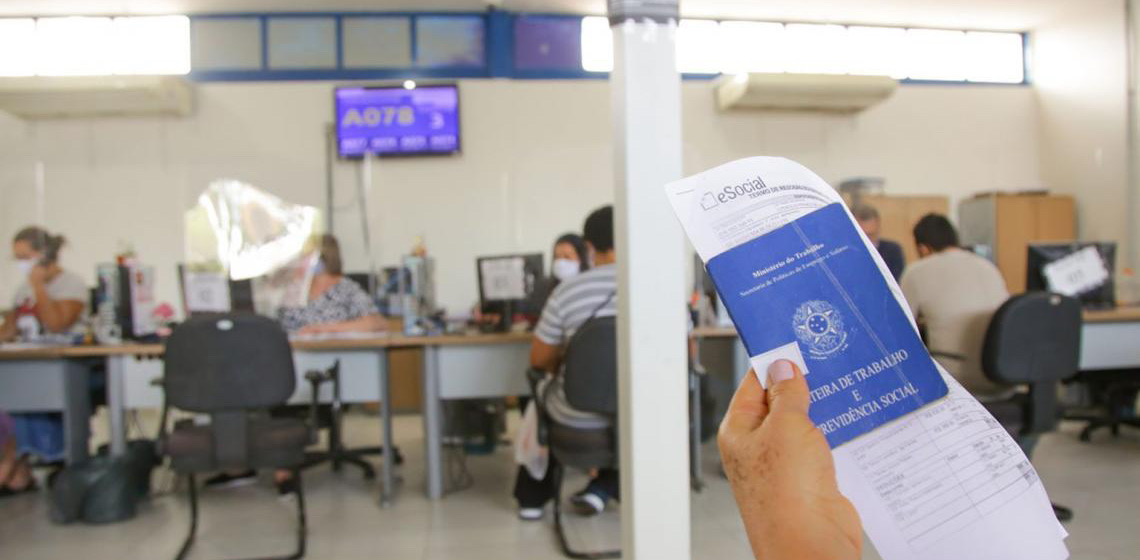 DF tem saldo positivo de 45 mil vagas de emprego formais criadas em 2024 e lidera no Centro-Oeste