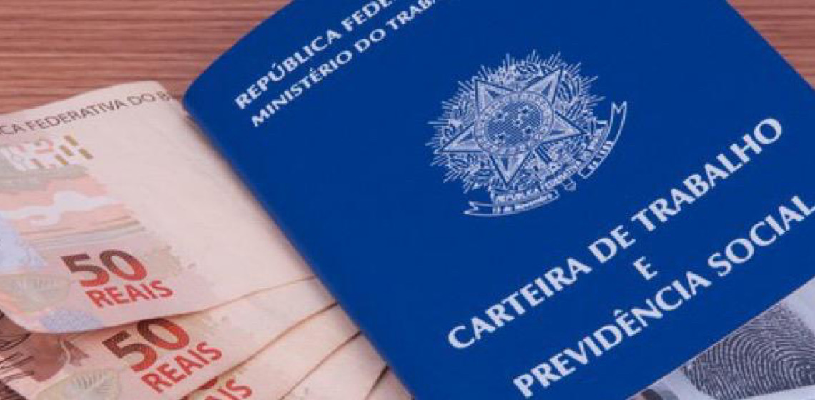 Pagar dívidas, guardar ou gastar: dicas de como usar o 13º salário