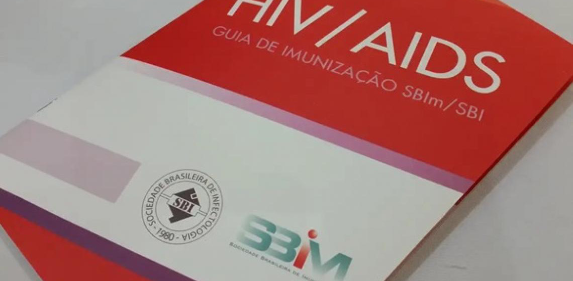 Geriatra chama atenção para aumento de casos de HIV em idosos