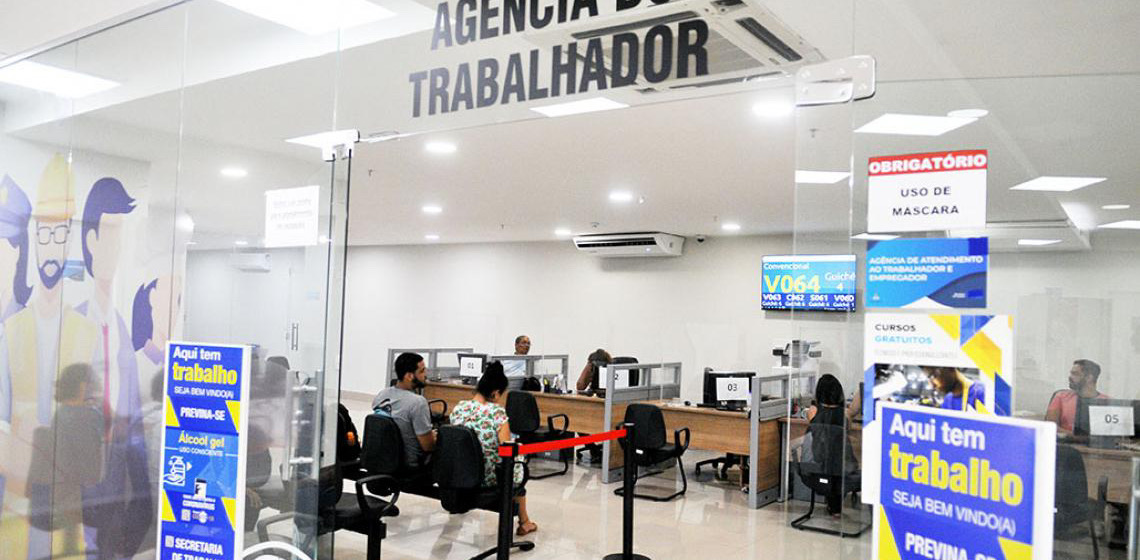 Agências do trabalhador têm vagas com salários de até R$ 3,4 mil nesta sexta, 13