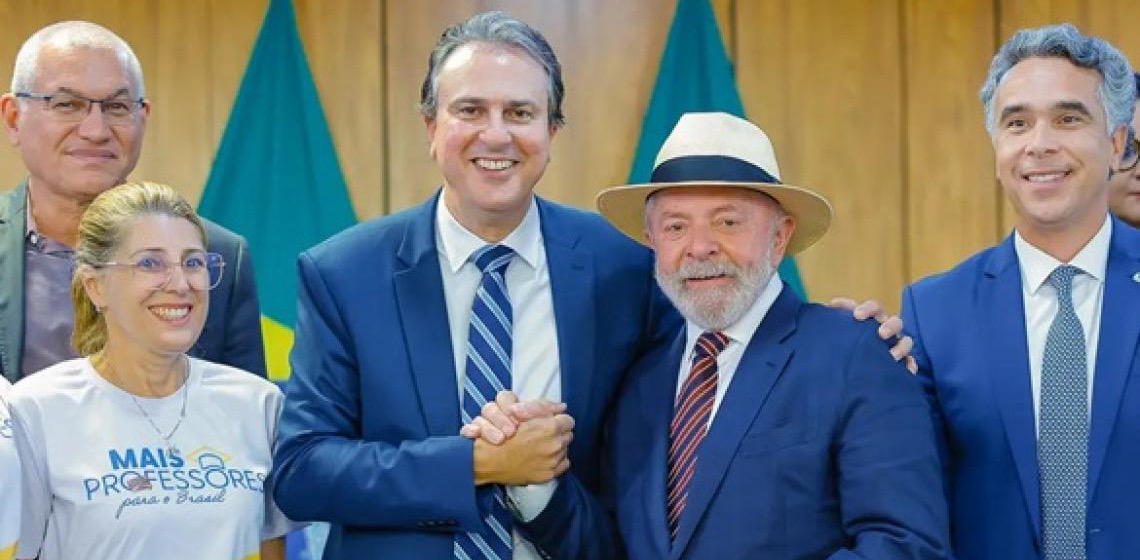 Governo federal cria bolsa de R$ 1.050 para estudantes de licenciatura