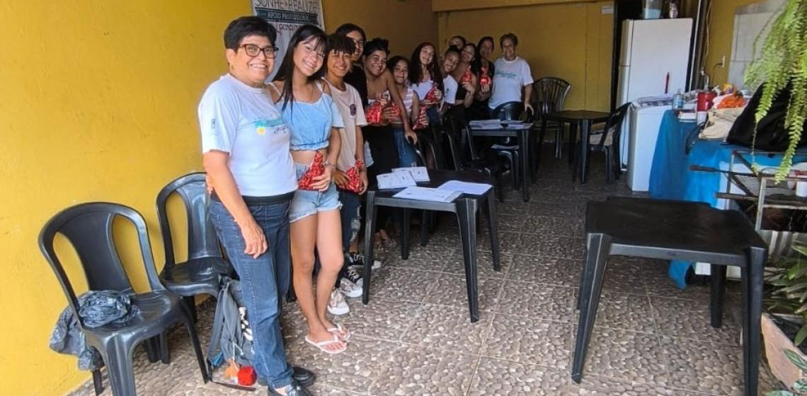Por Maria José Rocha Lima: Sonhe e Realize no Novo Gama/Santa Maria – Apoio Profissional para Meninas