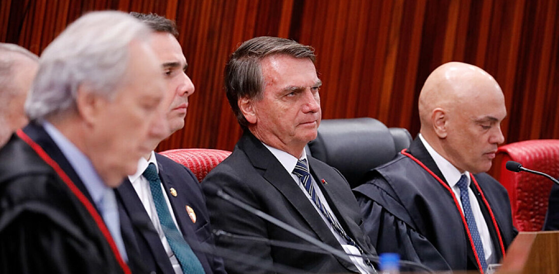 Moraes diz que defesa de Bolsonaro teve acesso integral a inquérito sobre trama golpista
