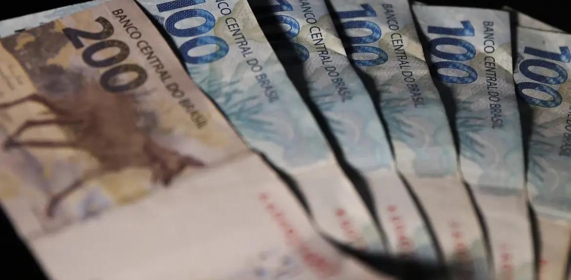 Nove estados e o DF têm renda por pessoa acima da média nacional