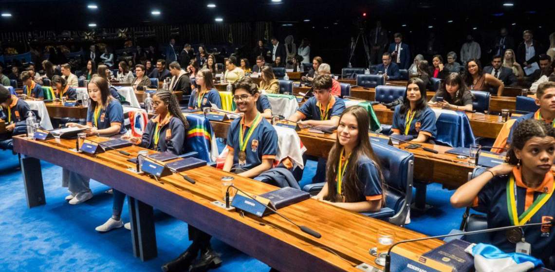 Inscrições para o programa Jovem Senador 2025 vão até 30 de abril