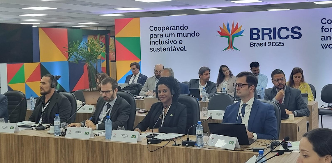 Brasil destaca mecanização e tecnologia na agricultura familiar em reunião do BRICS em Brasília