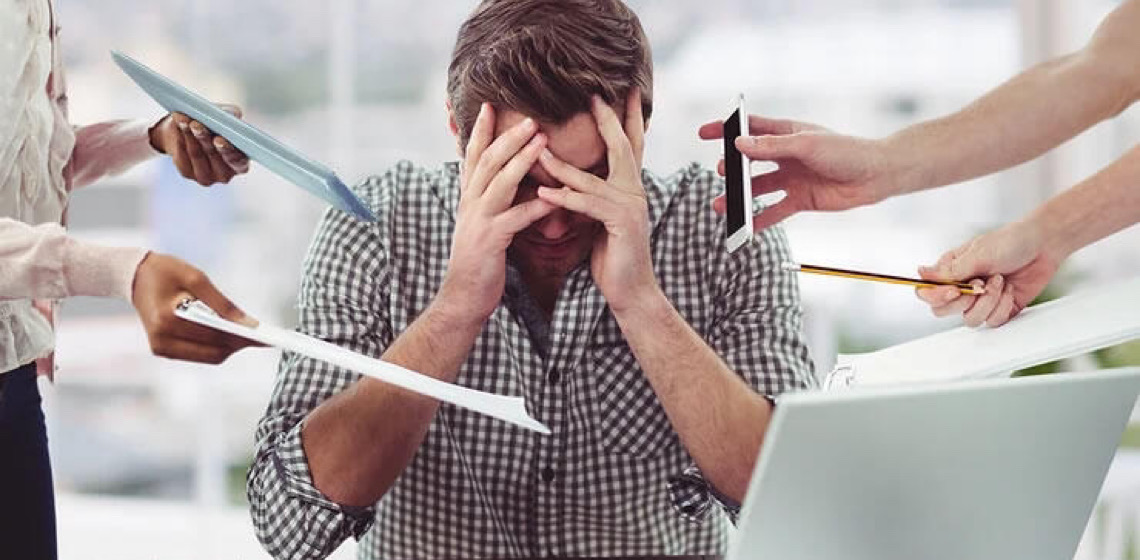 Trabalho e exaustão: a crise de saúde mental que ameaça o Brasil corporativo