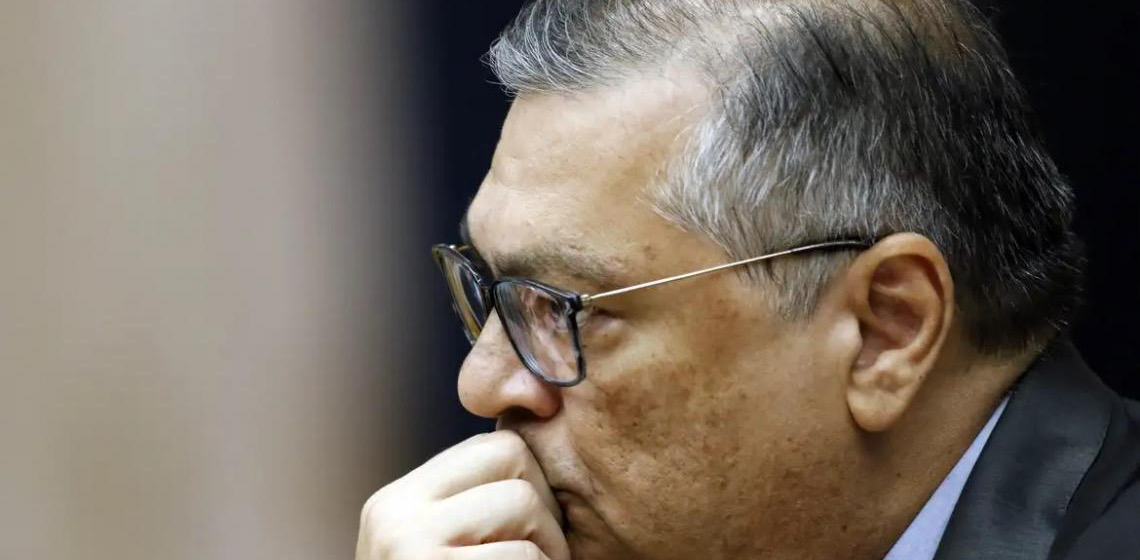 Flávio Dino suspende emendas para universidades e fundações de oito estados