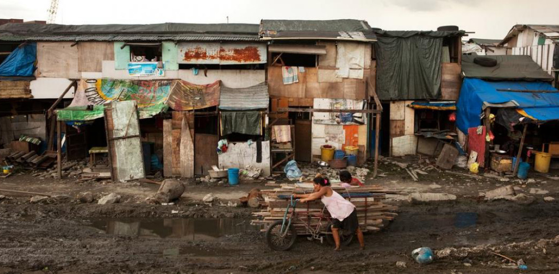 Relatório mostra 5 fatores empurrando milhões de pessoas para a pobreza