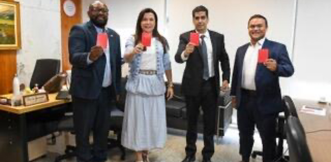 Governo do DF e CBF lançam campanha contra o racismo nos estádios 