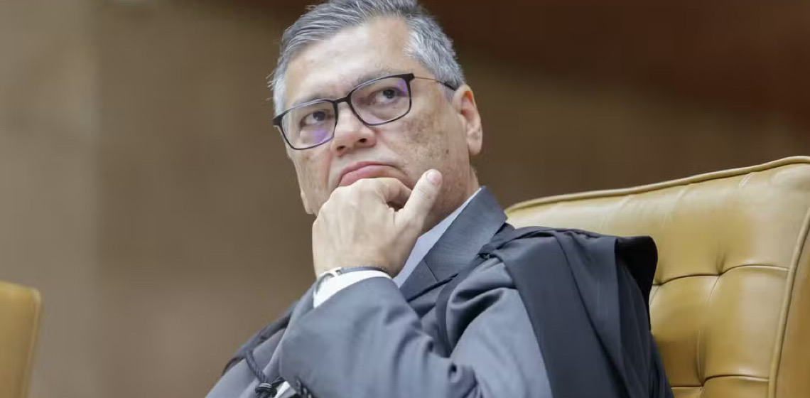 Flávio Dino manda bloquear execução de emendas da Saúde em 1.283 contas