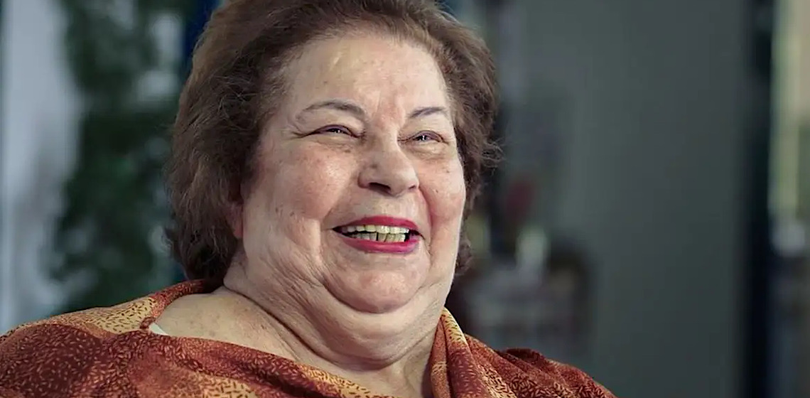 Lula silencia sobre morte de Nana Caymmi, e Bolsonaro diz que ela elevava a cultura