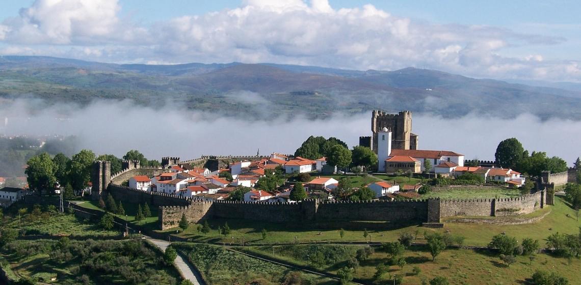 Bragança e Vila Viçosa, em Portugal, estão ligadas à família que reinou no Brasil