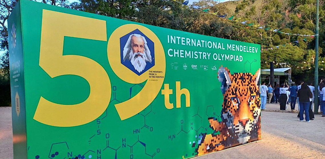 UFMG inicia Olimpíada Internacional de Química e reforço entre países do BRICS