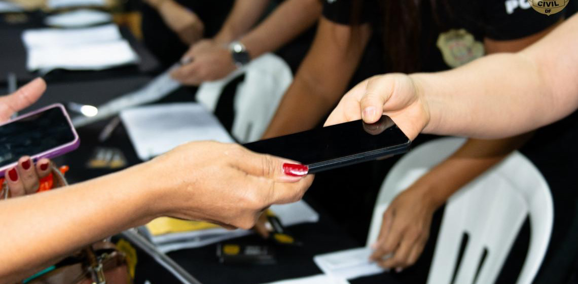PCDF devolve 430 celulares a proprietários e lança serviço de consulta de aparelhos