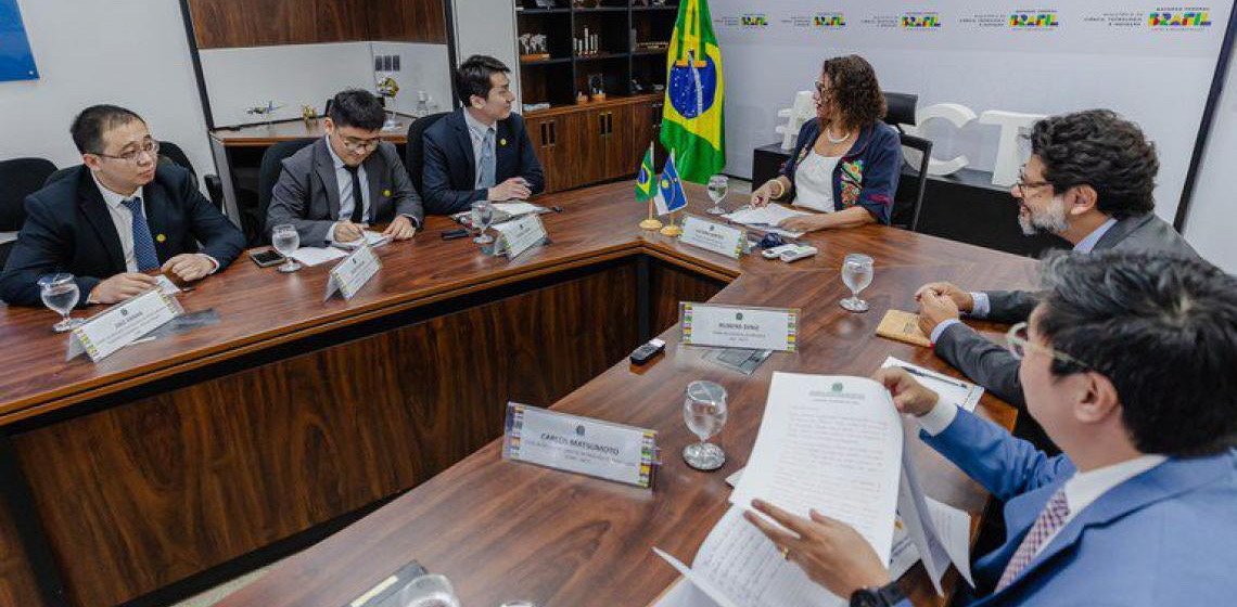 Brasil e China avançam parceria em radiofármacos com foco em inovação e saúde pública