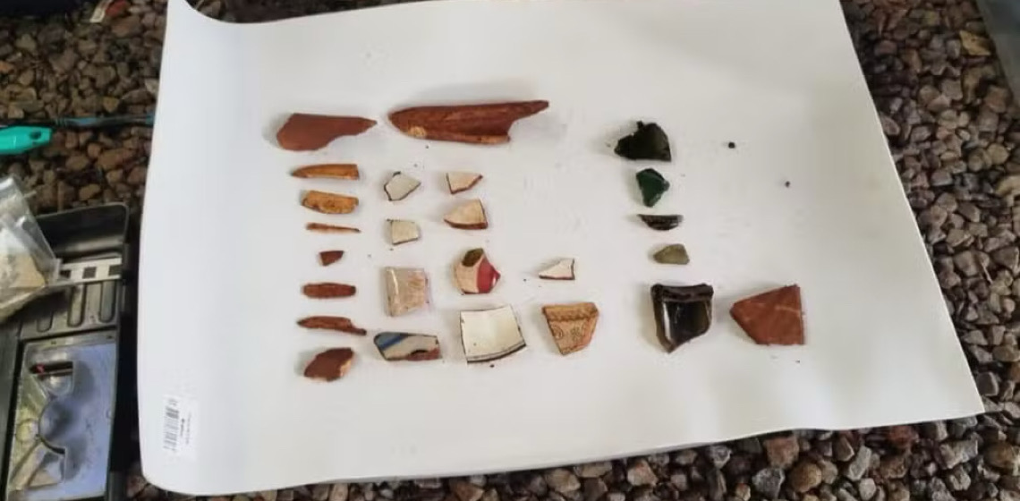 Arqueólogos identificam vestígios de ossos humanos em cemitério de escravizados na BA