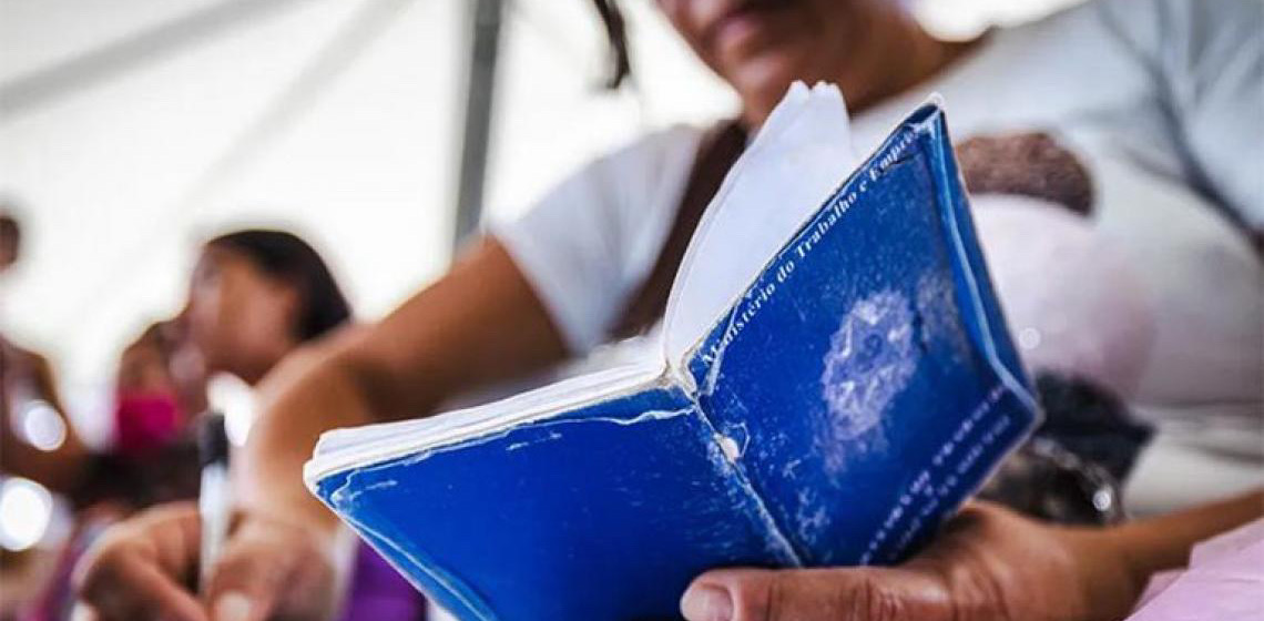 Brasil cria 257 mil novas vagas, tem o melhor abril da história e recorde de empregos com carteira