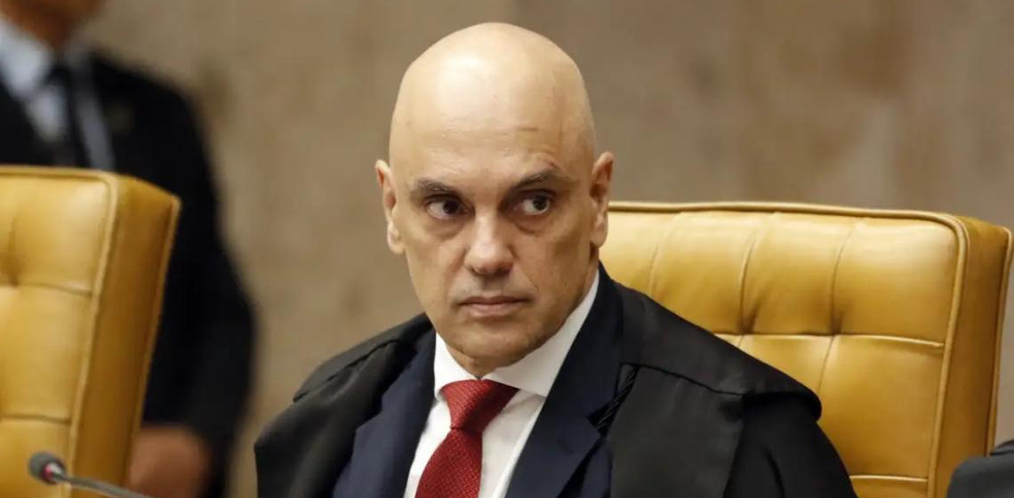 Alexandre de Moraes diz que democracia saberá se defender de inimigos