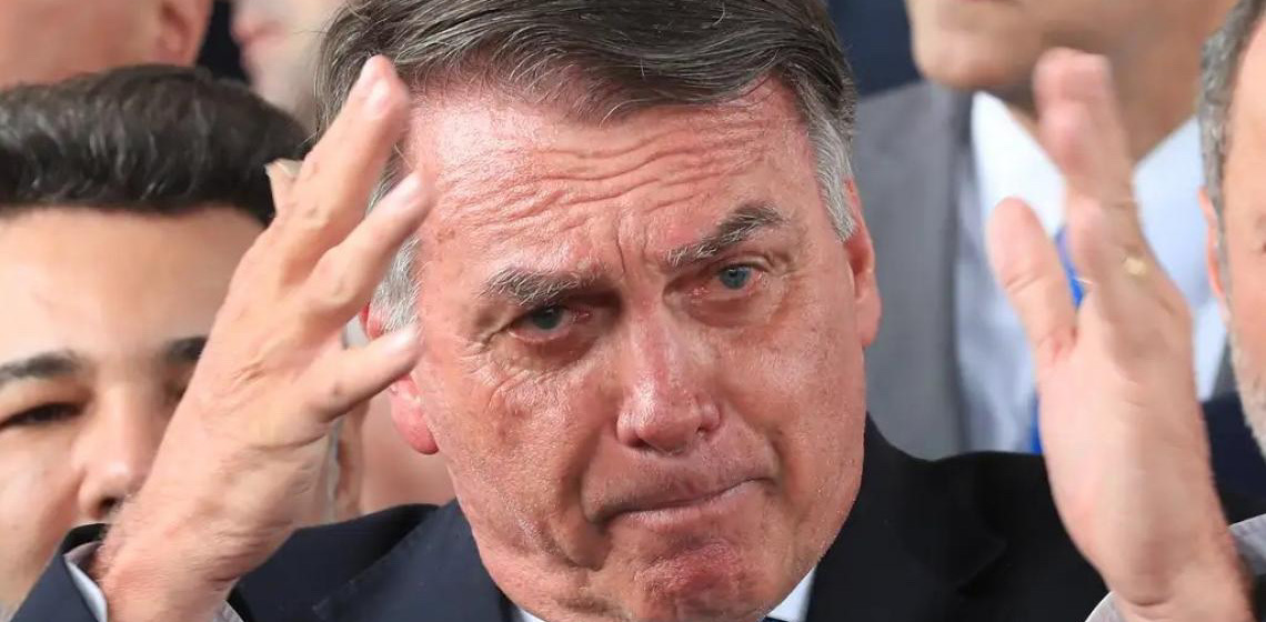 Jair Bolsonaro diz que deu R$ 2 milhões para custear filho que está nos EUA