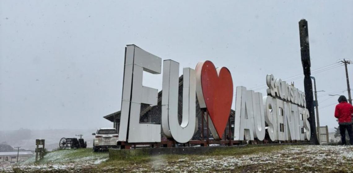 Registro de neve antecipa clima de inverno e impulsiona turismo no Rio Grande do Sul
