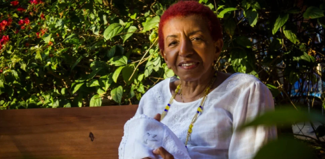 O pagode valorizou as mulheres, diz Leci Brandão, que ganha documentário