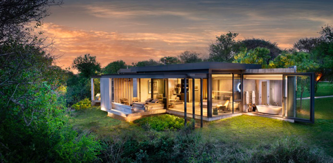 Com arquitetura que une design contemporânea e imersão na natureza, hotel sul-africano representa nova era nos safáris