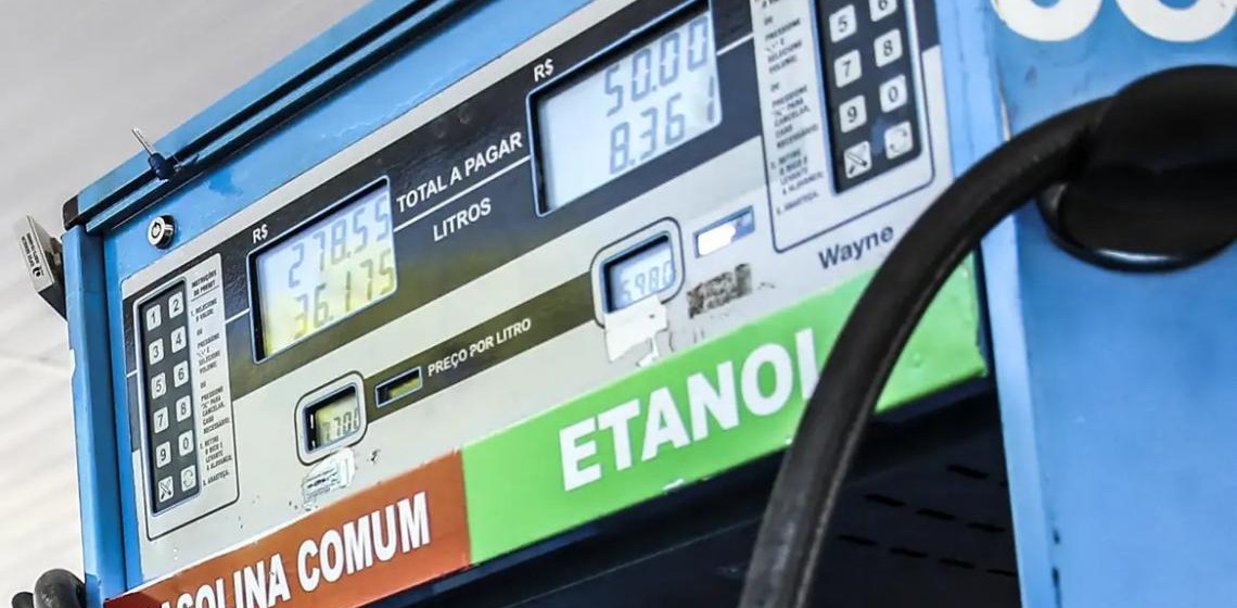 A partir de 1º de agosto, aumenta o teor de etanol na gasolina e de biodiesel no diesel. Entenda