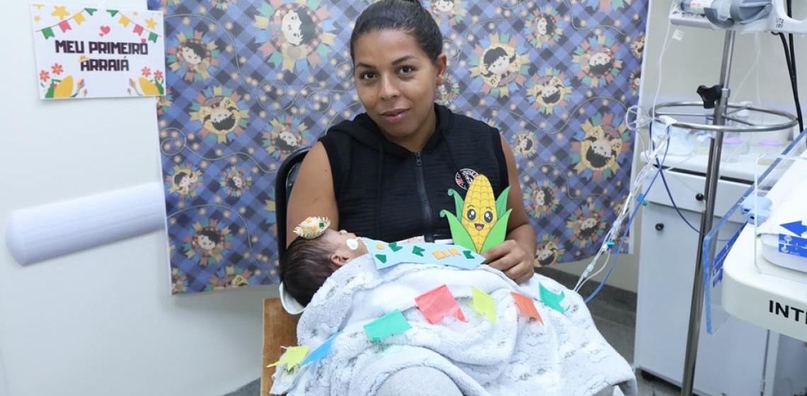 Ensaio fotográfico de bebês da UTI Neonatal do Hmib leva acolhimento e afeto às famílias