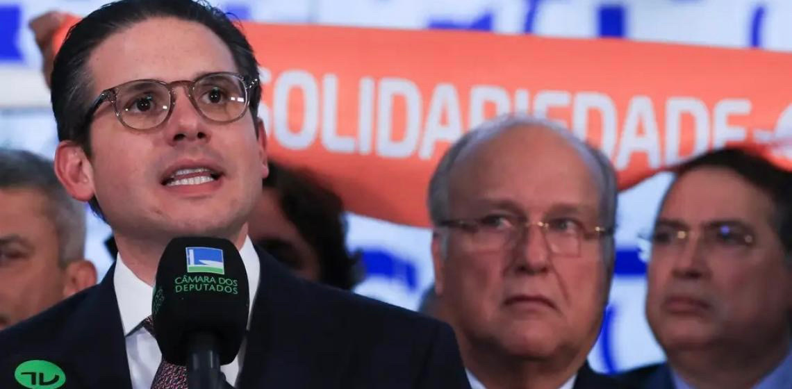 Motta nega traição em derrubada do IOF e critica governo por apostar em 'polarização social'