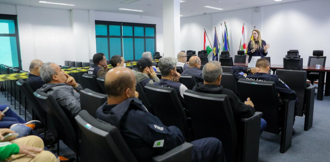 Policiais militares recebem formação para aprimorar atendimento a mulheres vítimas de violência no DF