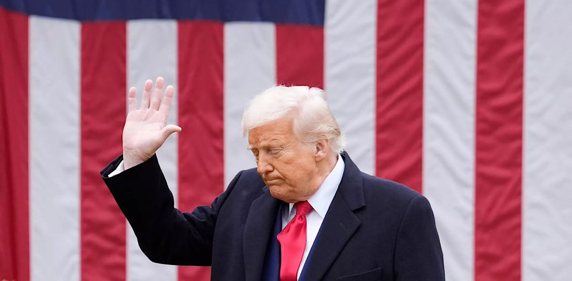 Trump dá 'tiro no pé' com taxações e sai com fama de 'amarelão', afirmam especialistas