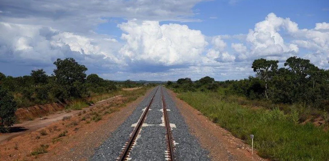 O que se sabe de projeto de ferrovia que 'rasga' o Brasil e liga 2 oceanos