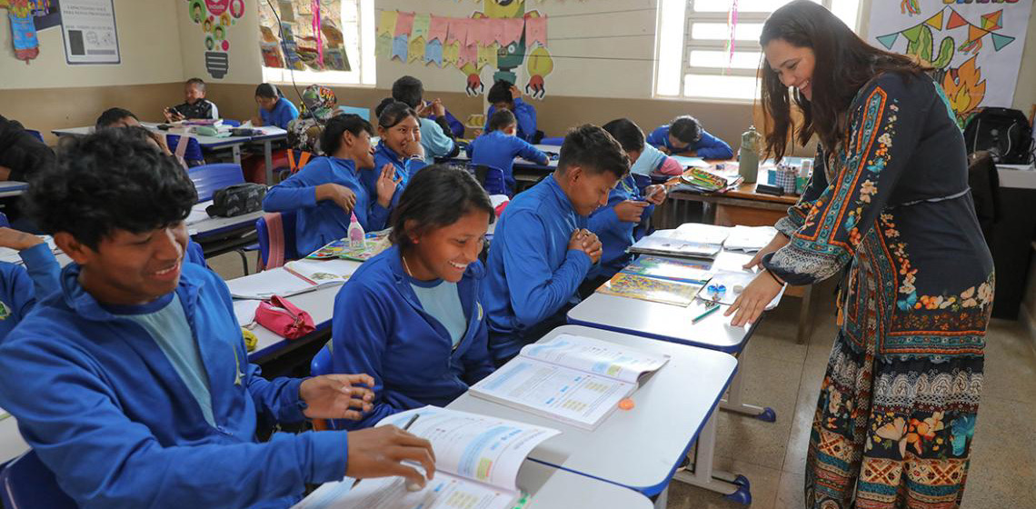 Escola Classe Café Sem Troco adota modelo inovador para integrar alunos imigrantes