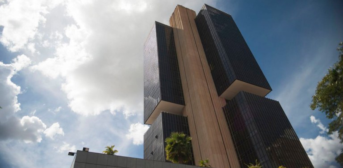 Brasileiros ainda têm R$ 10 bi em valores a receber no sistema do Banco Central