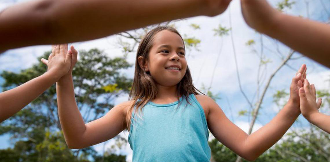 Alimentação, lazer e bem-estar emocional: saiba como cuidar da saúde das crianças durante o recesso escolar