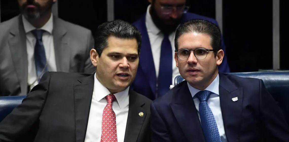 Chefes do Senado e da Câmara falam em união contra 