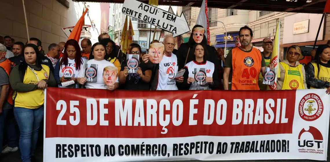 Ato de trabalhadores na 25 de Março repudia interferência de Trump 