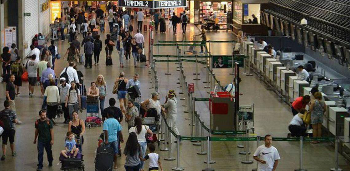 Pelo quarto mês consecutivo, movimentação nos aeroportos brasileiro bate recorde
