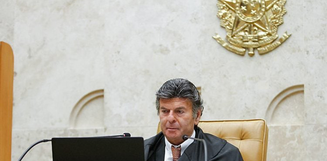 Fux é único a votar contra tornozeleira para Bolsonaro e medida é confirmada por 4 a 1 no STF