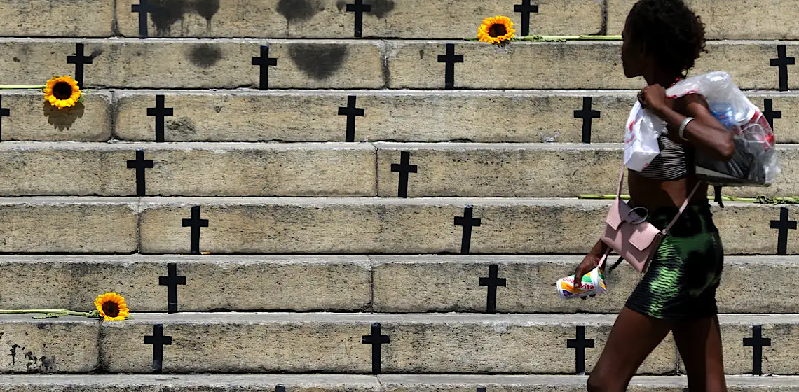 Mortes intencionais caem 5,4% no país em 2024; feminicídios sobem 19% 
