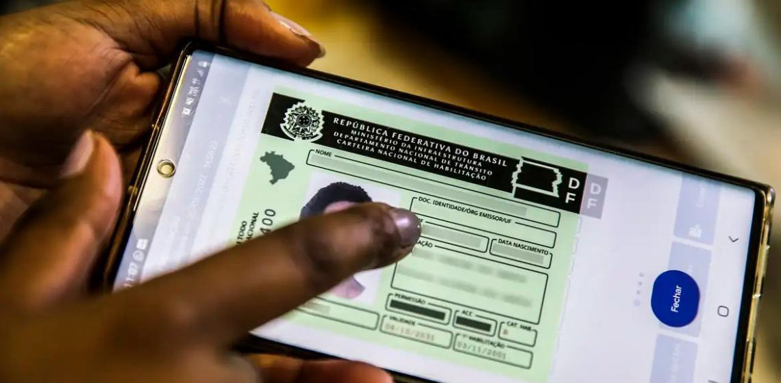 Candidatos negros e transexuais devem passar por nova etapa de identificação para garantir vaga na CNH Social